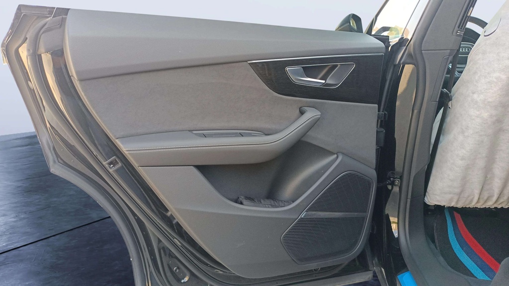 RR L DOOR
