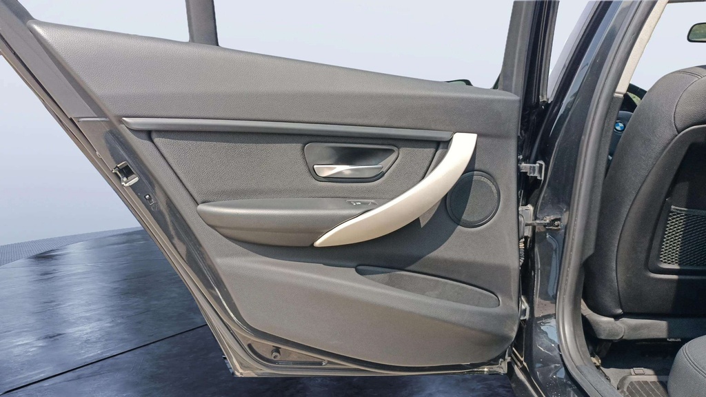 RR L DOOR