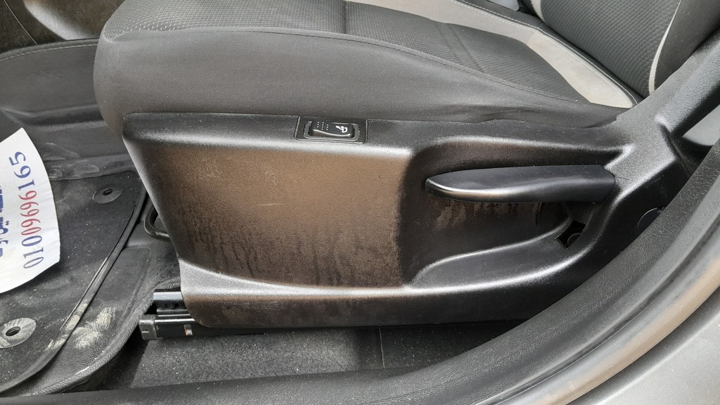 DRIVER SEAT SWITCHES
