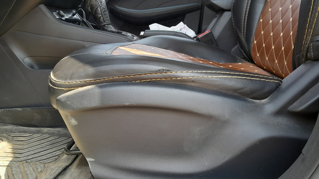 DRIVER SEAT SWITCHES