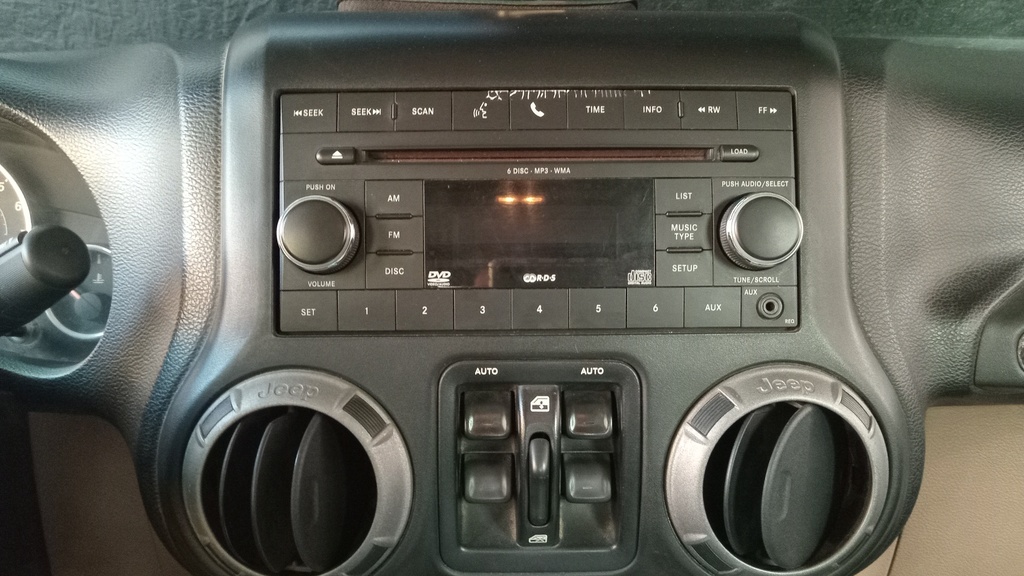 MULTIMEDIA SCREEN
