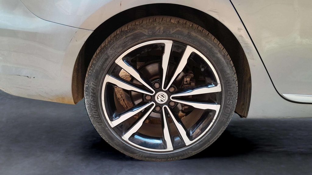 RR R TIRE