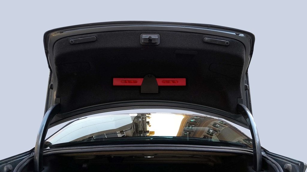TRUNK HOOD