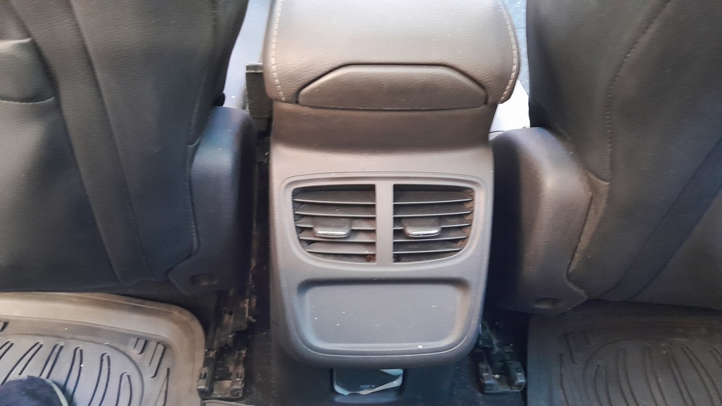 RR AC GRILL