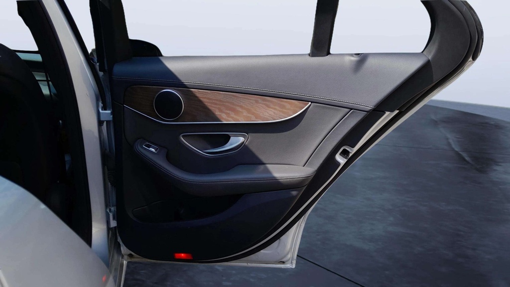 RR R DOOR