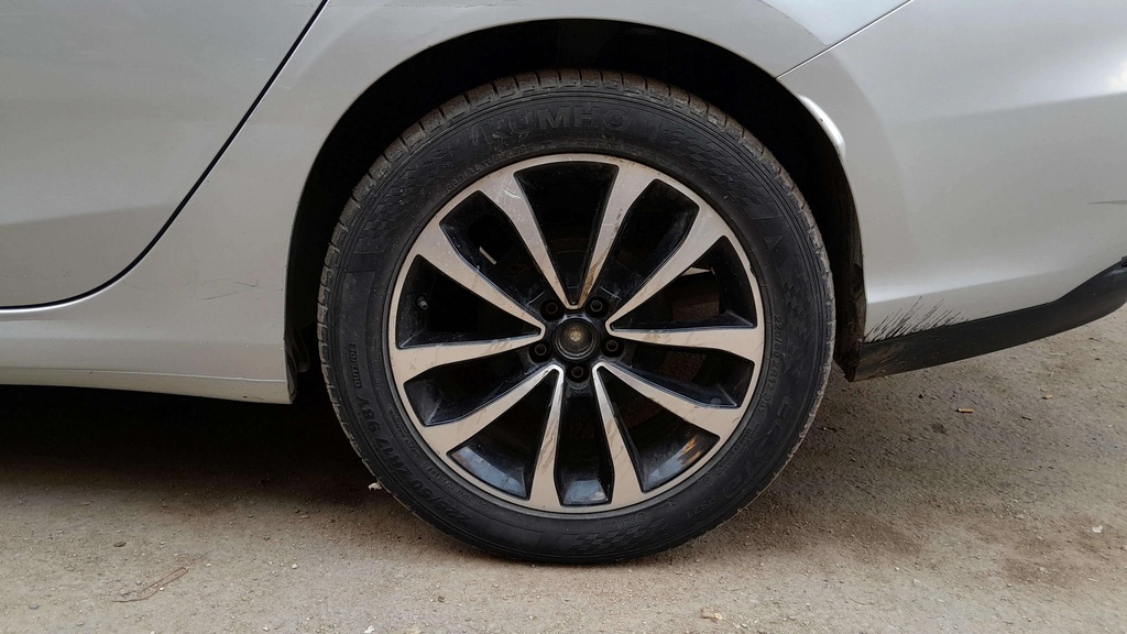 RR L TIRE