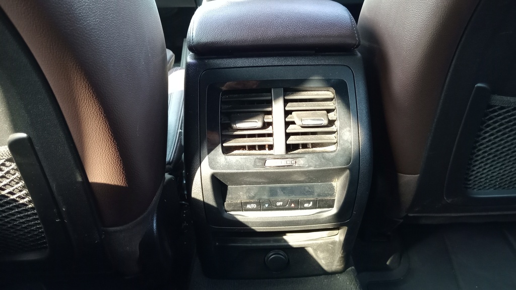 RR AC GRILL