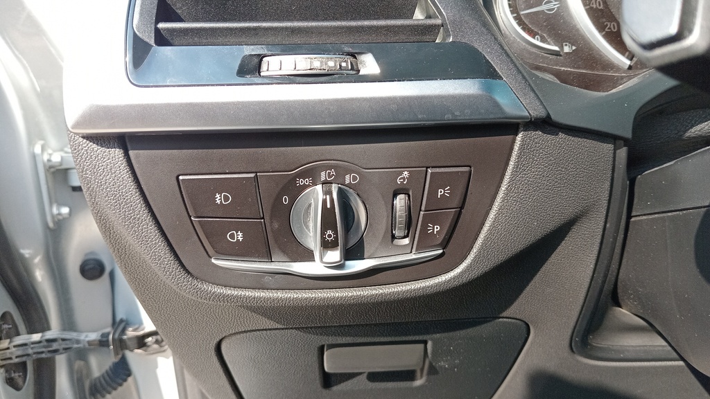 LIGHT SWITCHES