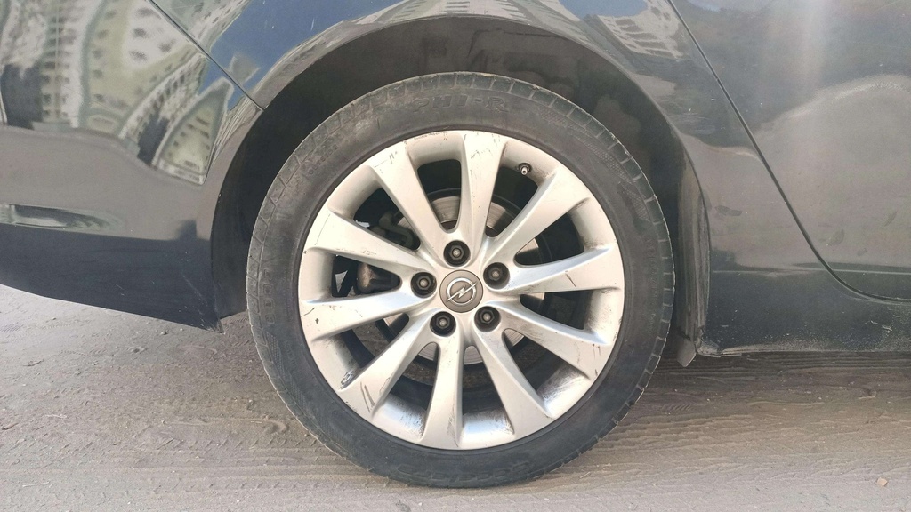 RR R TIRE