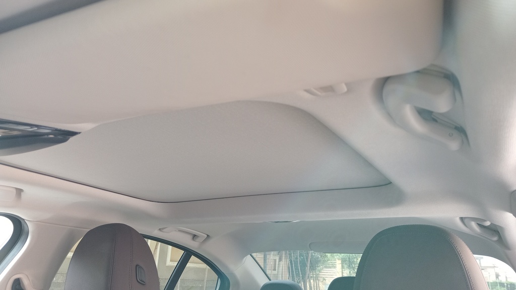 CAR ROOF MAT