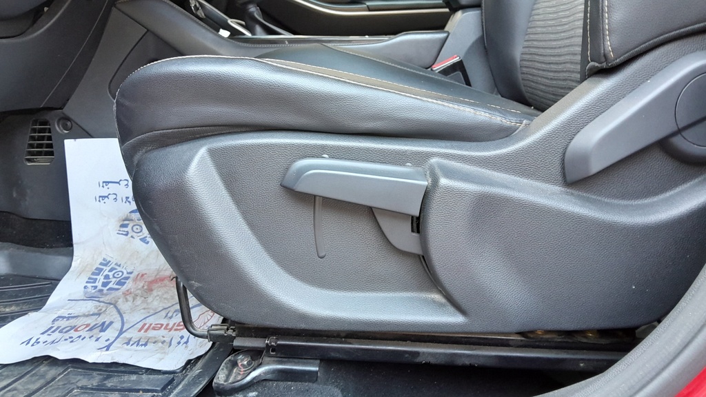 DRIVER SEAT SWITCHES