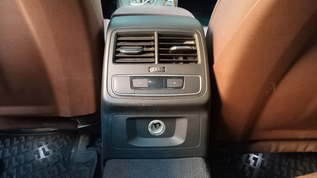RR AC GRILL