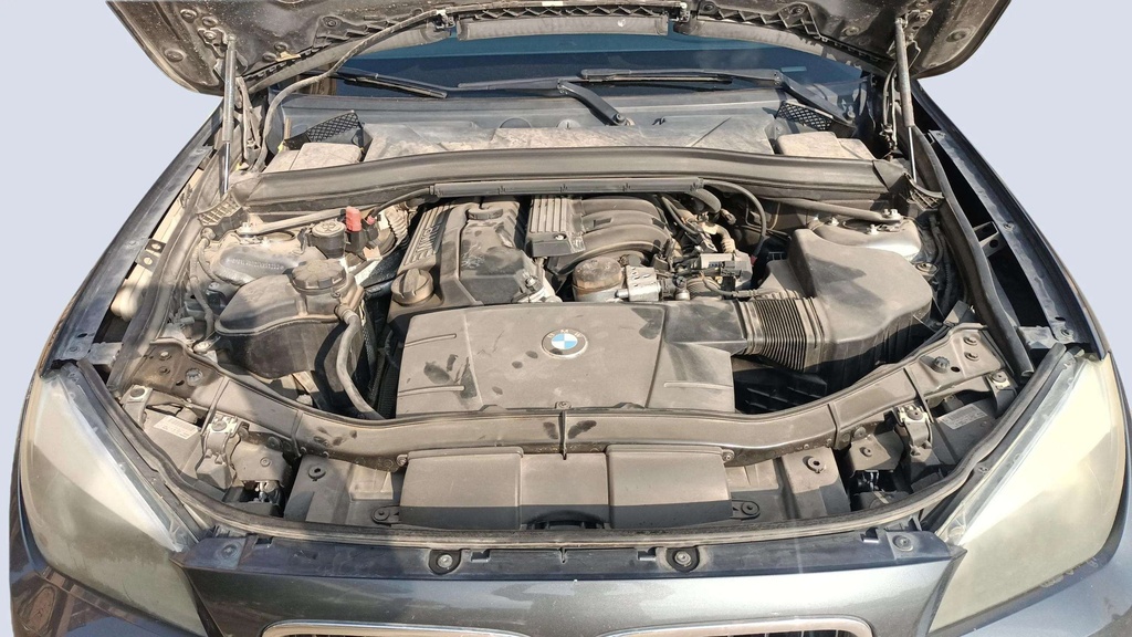 ENGINE COMPARTMENT
