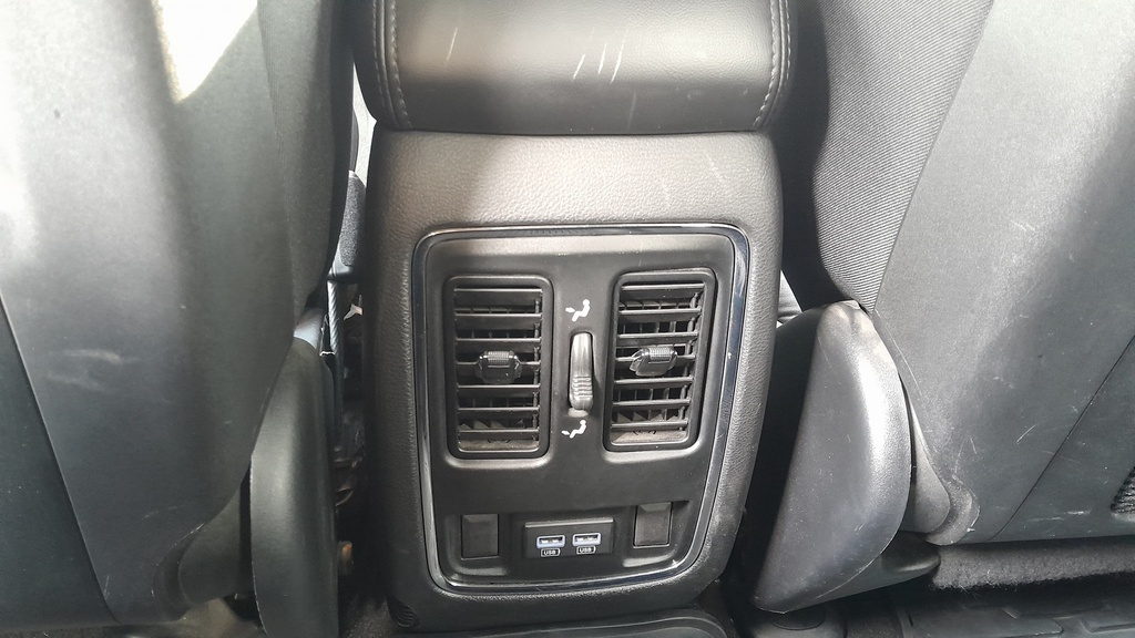 RR AC GRILL