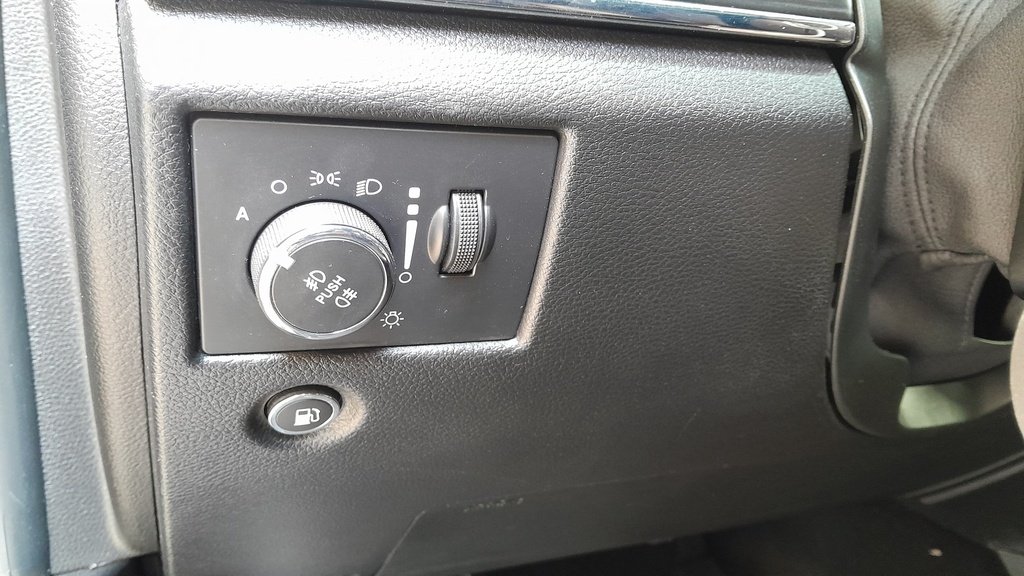 LIGHT SWITCHES