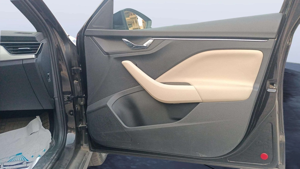 FR R DOOR