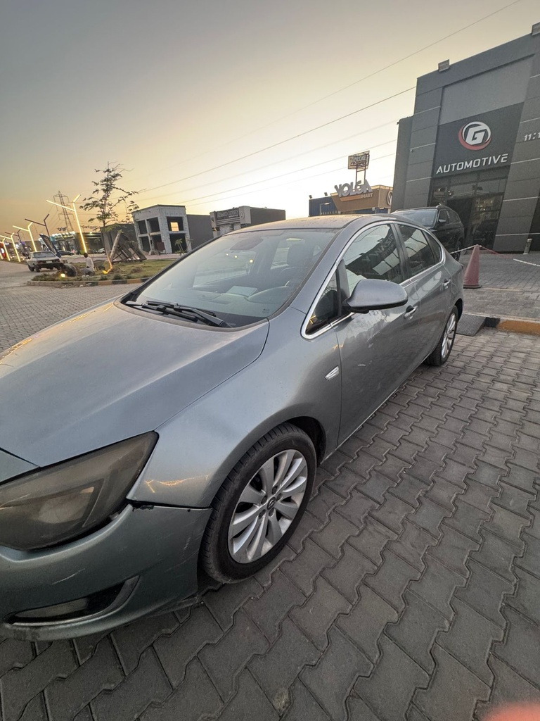 Opel Astra 2013 3rd Category