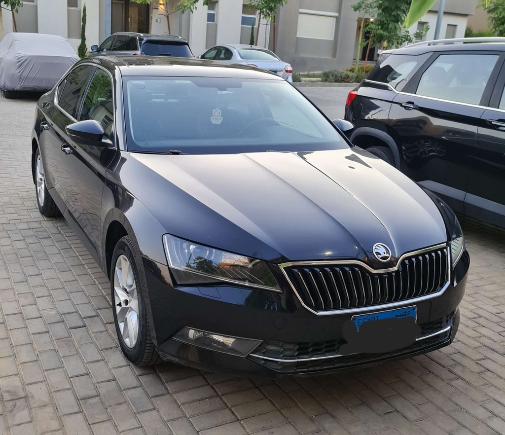 Skoda Superb 2018 3rd Category