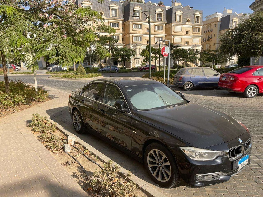 BMW 330 2015 7th Category